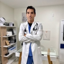 asistente virtual médico con IA, Urgenciólogo, Dr. José Víctor Lagunas Turijan
